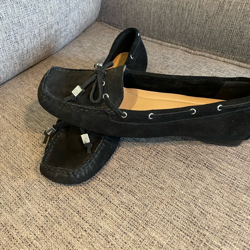 Michael Kors size 8 black suede loafers